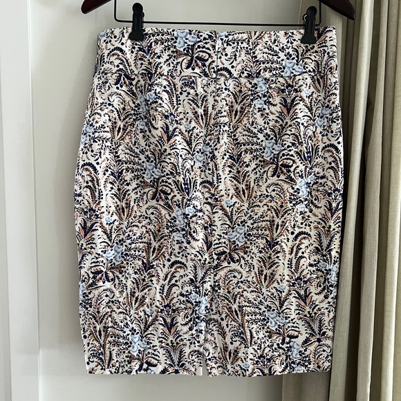 NEW ANN TAYLOR SKIRT - Picture 4 of 4